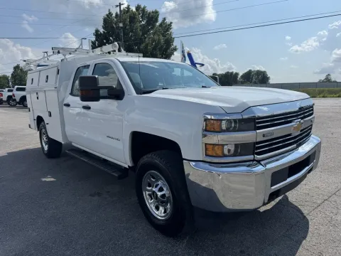 More photos of 2017 Chevrolet Silverado 3500HD Work Truck 4x4 Utility at Central KY Truck and Trailer Sales, KY