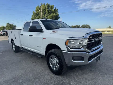 More photos of 2022 Ram 2500 Crew Cab Tradesman 4x4 Utility 4x4 Utility at Central KY Truck and Trailer Sales, KY