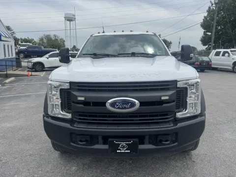 Another view of 2019 Ford F-550 Super Duty SuperCrew XL Cab & Chassis Utility for sale in Richmond, KY at Central KY Truck and Trailer Sales
