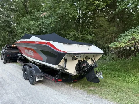 Photos of 1992 Mirage Power Boats 257 Trovare for sale in Richmond, KY at Central KY Truck and Trailer Sales