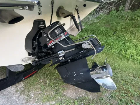 More photos of 1992 Mirage Power Boats 257 Trovare at Central KY Truck and Trailer Sales, KY