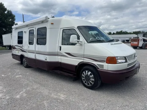 Another view of 2000 Volkswagen EuroVan Winnebago Rialta 22FD for sale in Richmond, KY at Central KY Truck and Trailer Sales