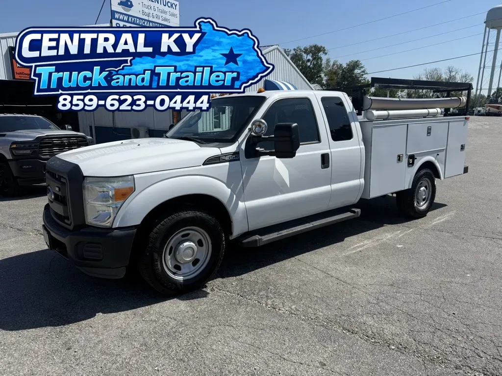 White 2013 Ford F-350 Super Duty XL for sale in Richmond, KY