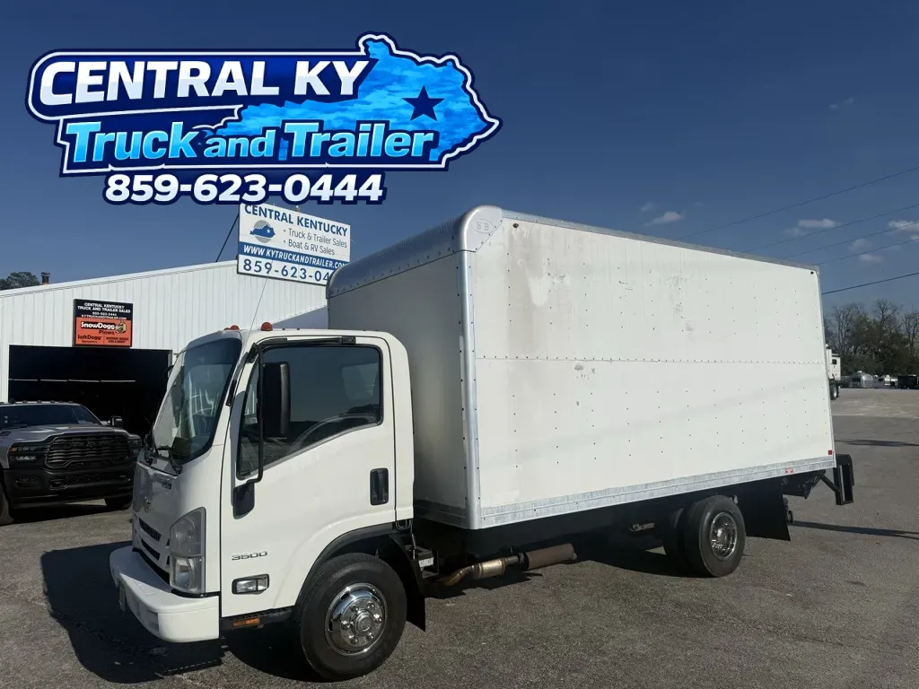 White 2017 Chevrolet 3500 LCF BOX TRUCK for sale in Richmond, KY