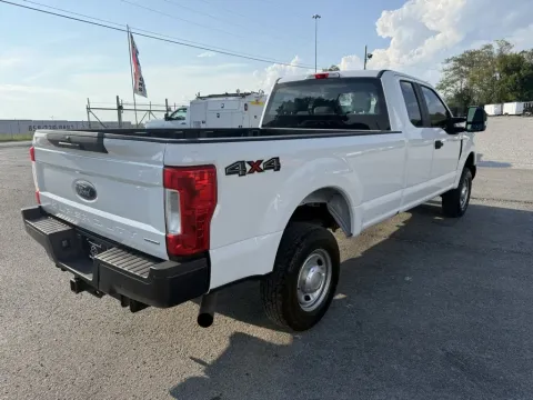 More photos of 2019 Ford F-250 Super Duty XL 4x4 Utility at Central KY Truck and Trailer Sales, KY