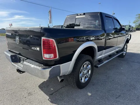 More photos of 2017 Ram 3500 Laramie CREW CAB at Central KY Truck and Trailer Sales, KY