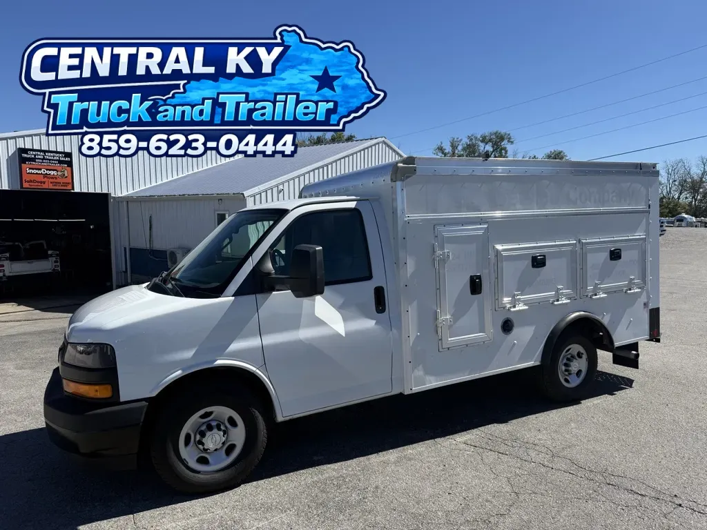 White 2018 Chevrolet Express 3500 KUV for sale in Richmond, KY