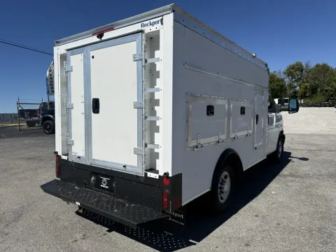 More photos of 2018 Chevrolet Express 3500 KUV at Central KY Truck and Trailer Sales, KY