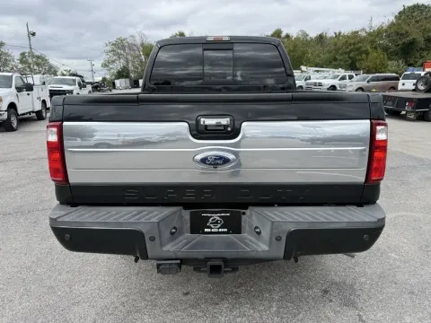 More photos of 2015 Ford F-250 Super Duty Platinum at Central KY Truck and Trailer Sales, KY