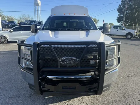 Another view of 2019 Ford F-350 Super Duty XL 4x4 Utility for sale in Richmond, KY at Central KY Truck and Trailer Sales