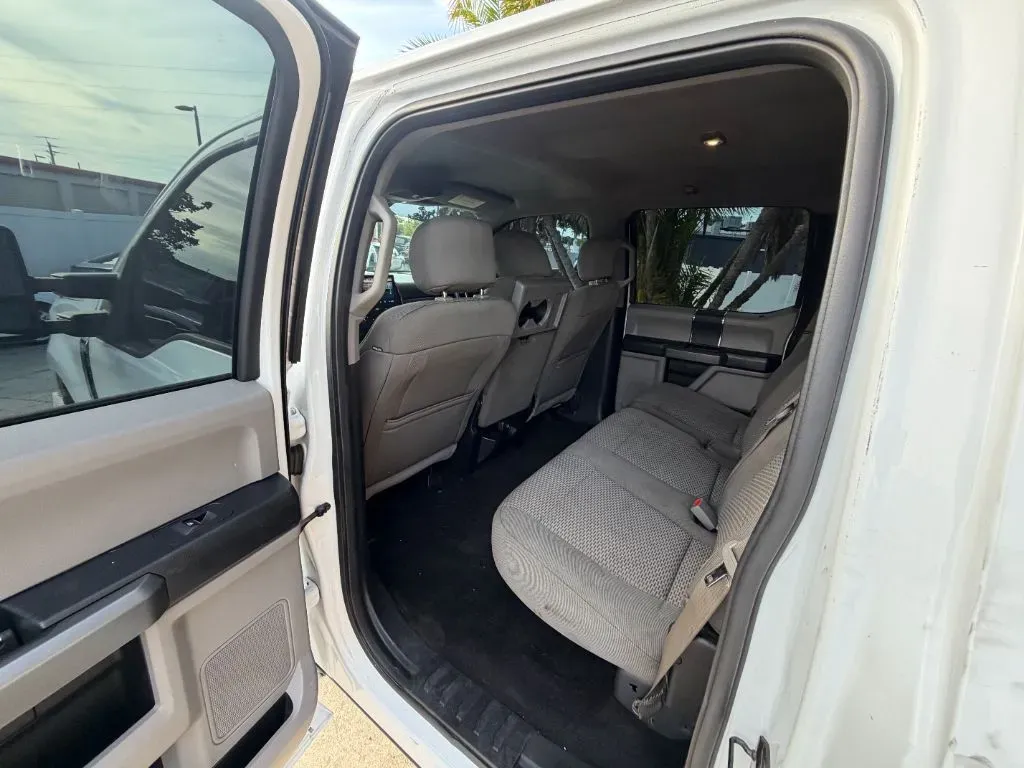 2017 Ford F-250 Super Duty XLT - Photo 6