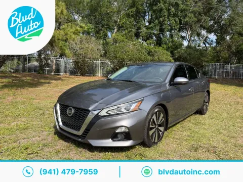 Gray 2019 Nissan Altima SV for sale in Bradenton, FL