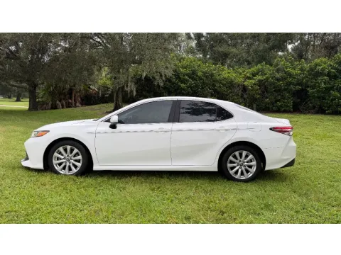 More photos of 2018 Toyota Camry LE at BLVD Auto Inc, FL