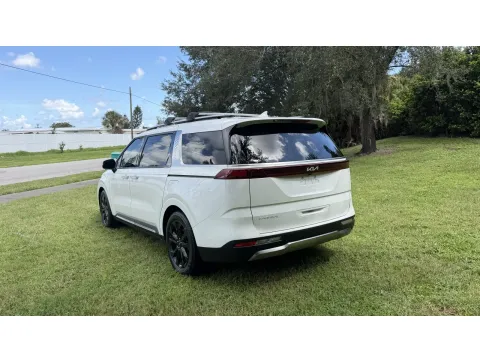 More photos of 2024 Kia Carnival at BLVD Auto Inc, FL