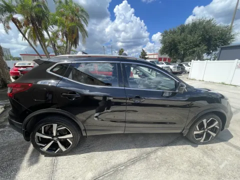 More photos of 2020 Nissan Rogue Sport SL at BLVD Auto Inc, FL