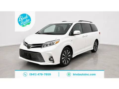 White 2018 Toyota Sienna Limited Premium 7-Passenger for sale in Bradenton, FL