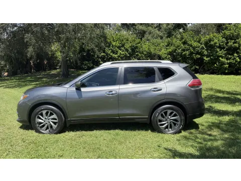 More photos of 2015 Nissan Rogue SL at BLVD Auto Inc, FL