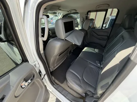 More photos of 2011 Nissan Frontier SL at BLVD Auto Inc, FL