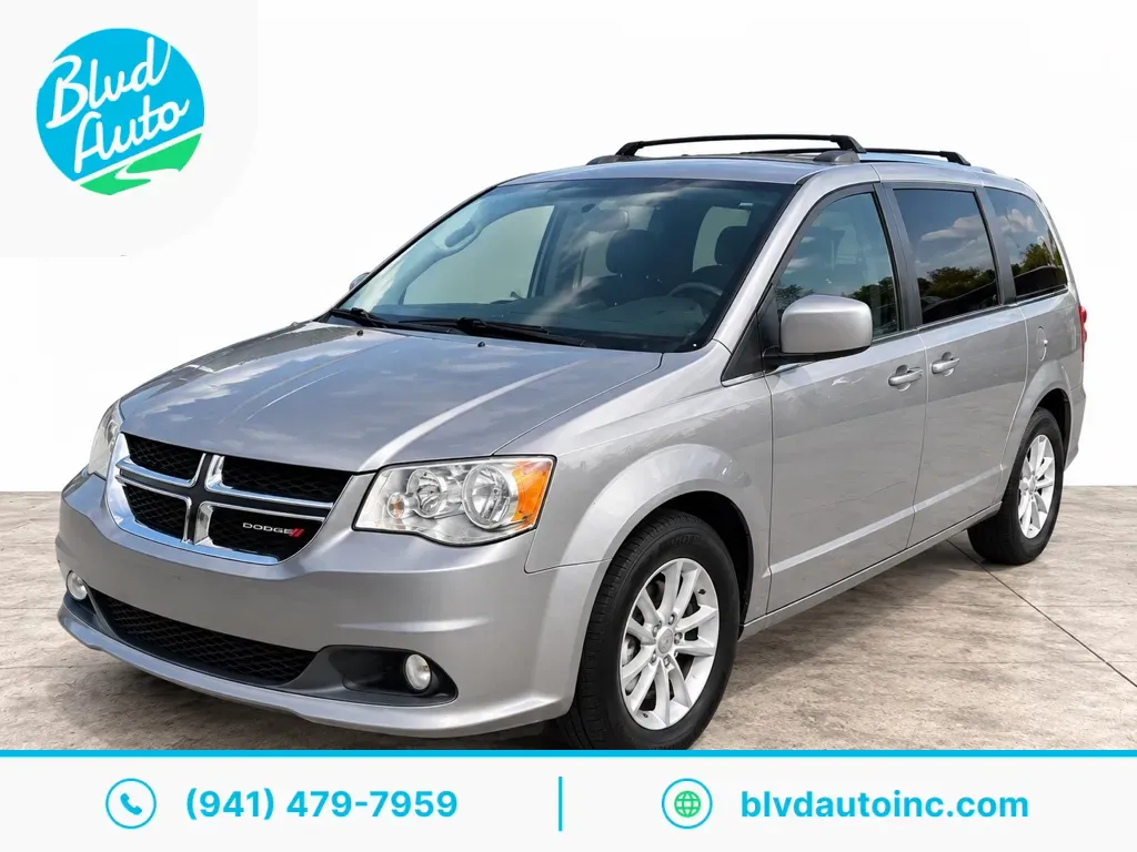 Silver 2019 Dodge Grand Caravan SXT for sale in Bradenton, FL