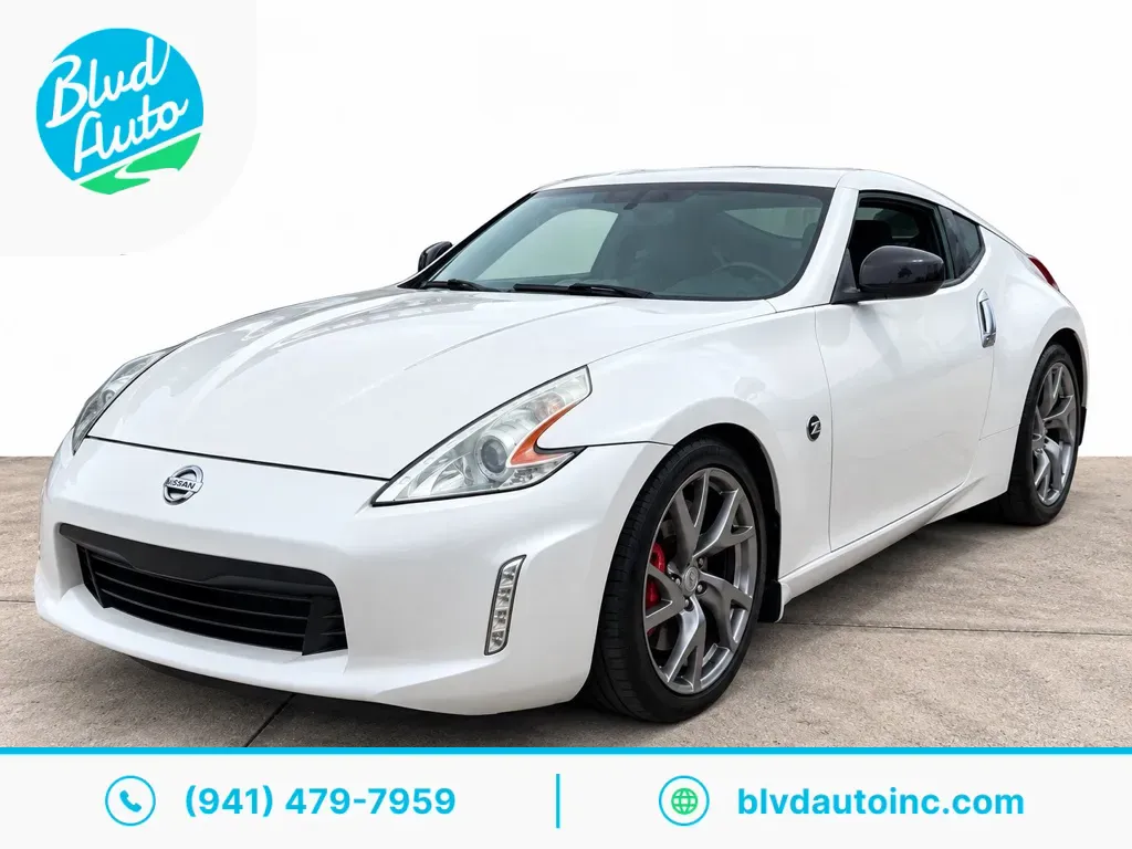 White 2013 Nissan 370Z Touring for sale in Bradenton, FL