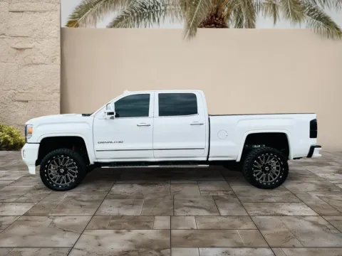 More photos of 2019 GMC Sierra 2500 HD Denali at Ultimate Powersports - Luxury Used Cars Scottsdale, AZ