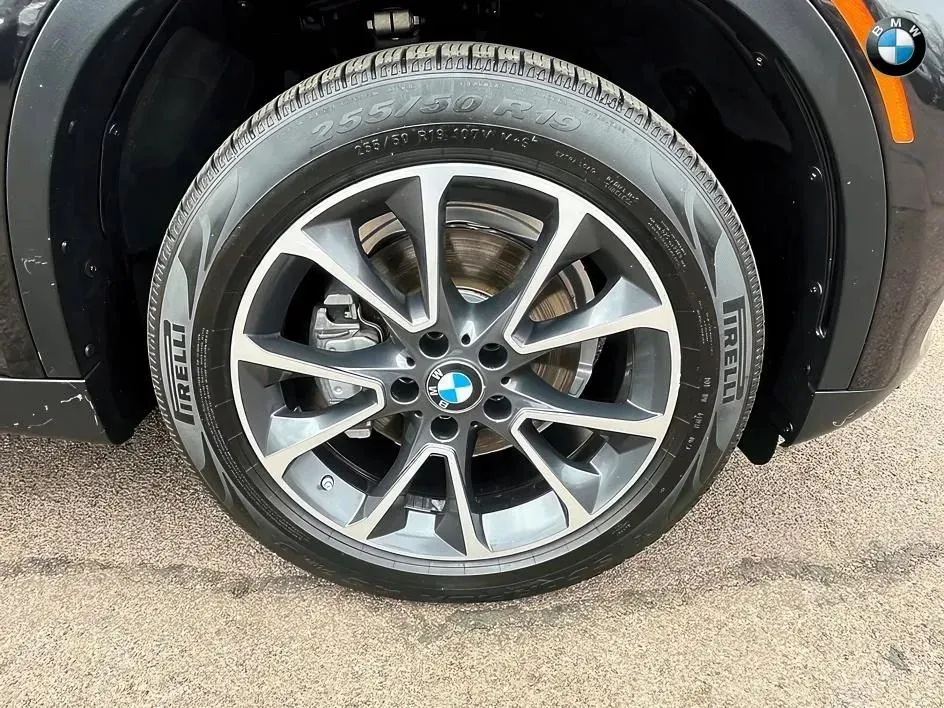 BMW X5 photo 25