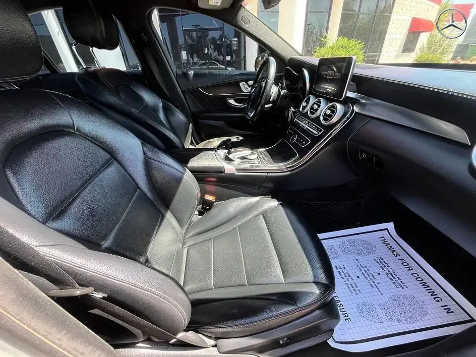 Mercedes-Benz C-Class photo 14