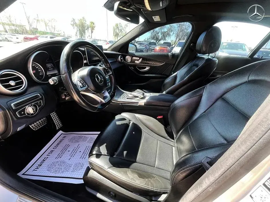 Mercedes-Benz C-Class photo 9