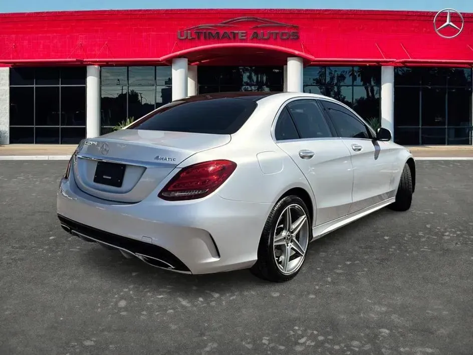 Mercedes-Benz C-Class photo 3