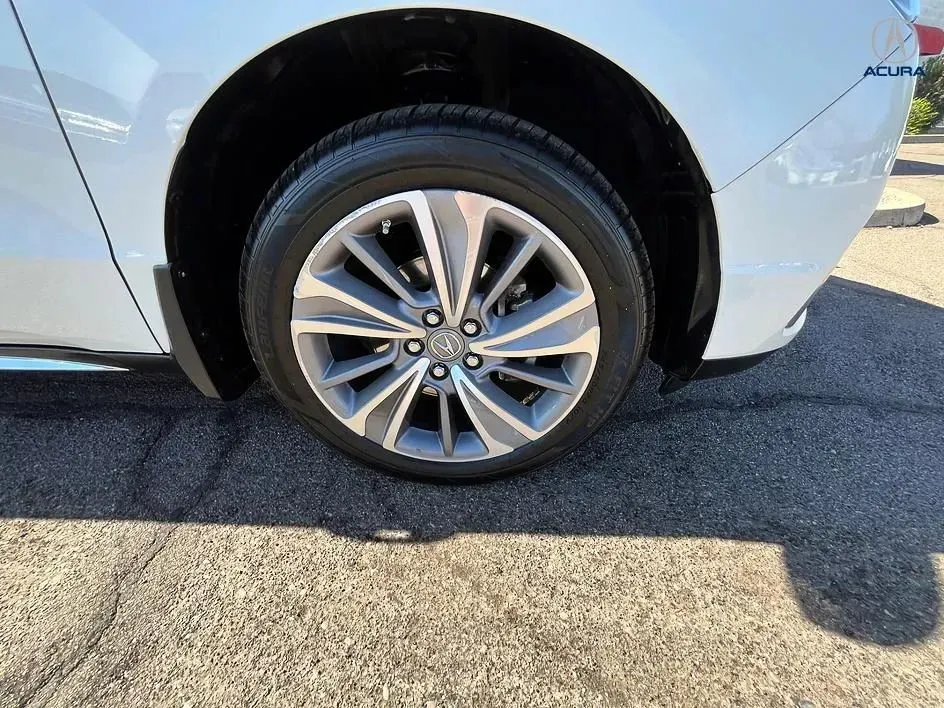 Acura MDX photo 20