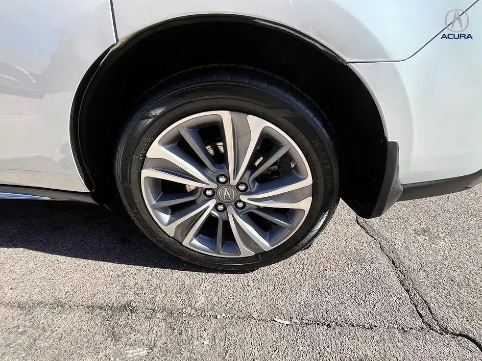 Acura MDX photo 18