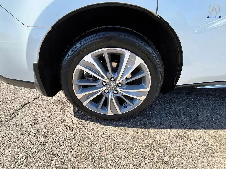 Acura MDX photo 19