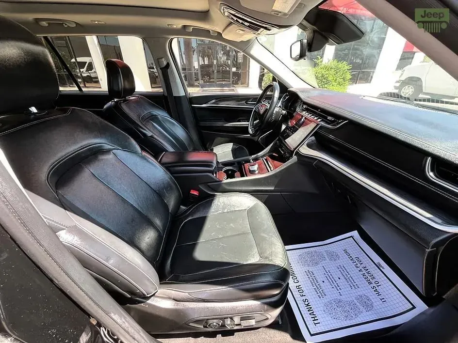 Jeep Grand Cherokee L photo 16