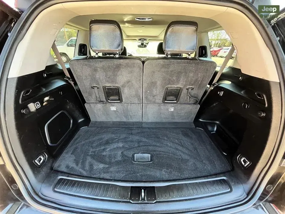 Jeep Grand Cherokee L photo 14