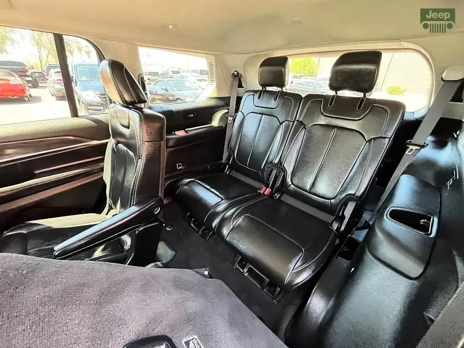 Jeep Grand Cherokee L photo 13