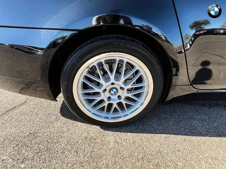 BMW 5 Series photo 20