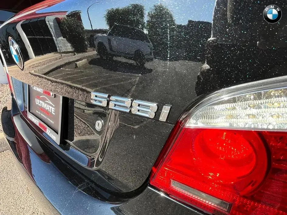 BMW 5 Series photo 22