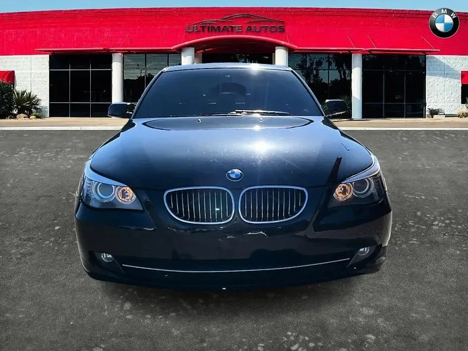 BMW 5 Series photo 6