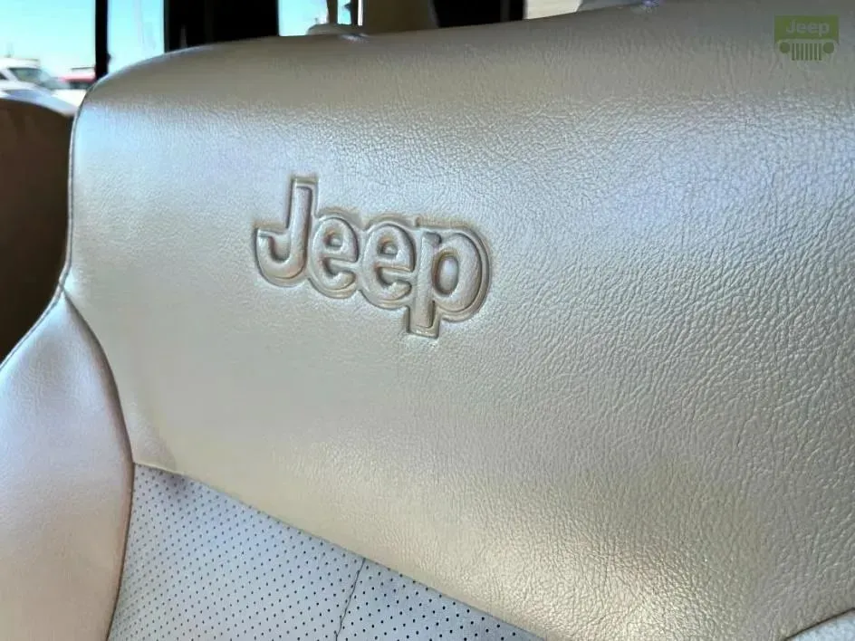 Jeep Liberty photo 26