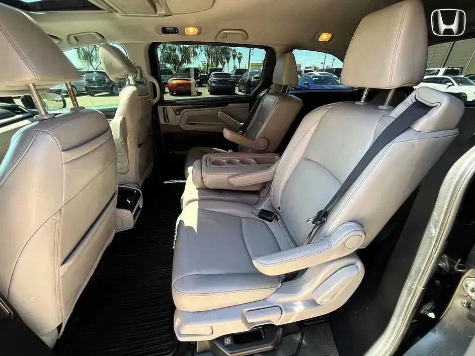 Honda Odyssey photo 11