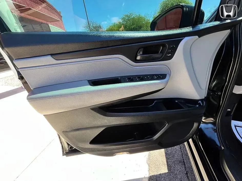 Honda Odyssey photo 10