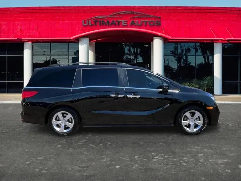 More photos of 2018 Honda Odyssey EX-L Minivan 4D at Ultimate Autos, AZ