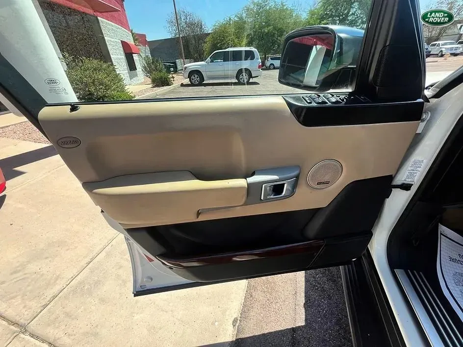 Land Rover Range Rover photo 10