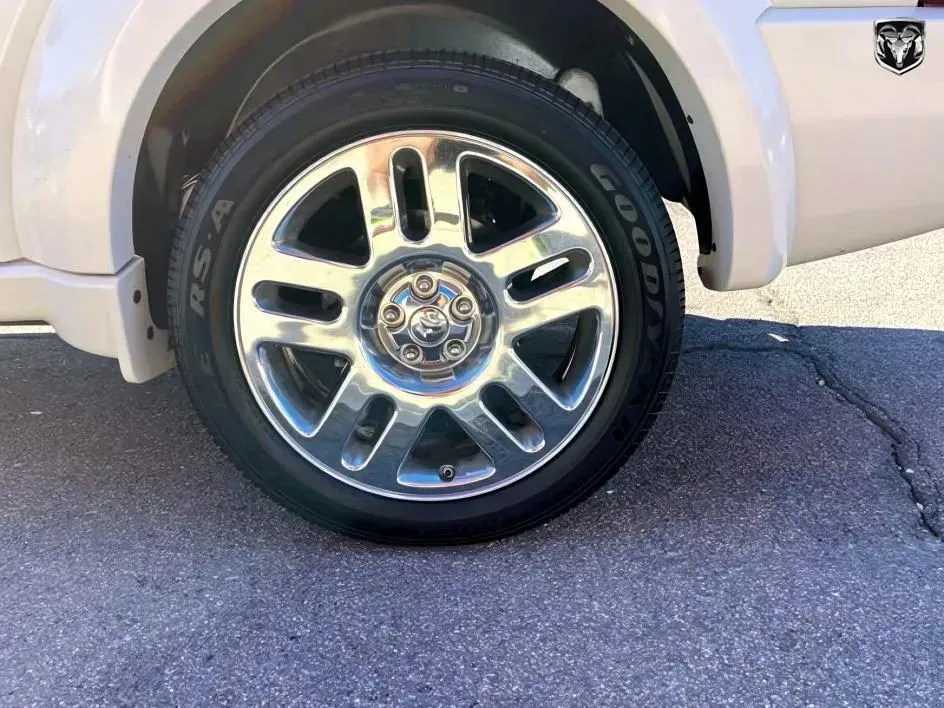 2007 Dodge Nitro SLT - Photo 17