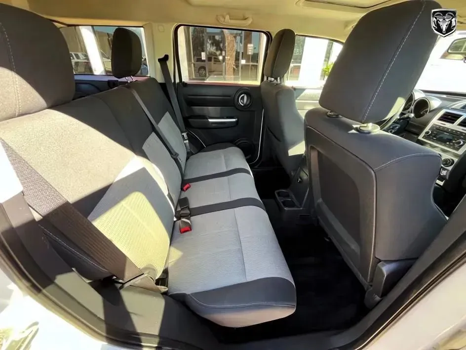 2007 Dodge Nitro SLT - Photo 12