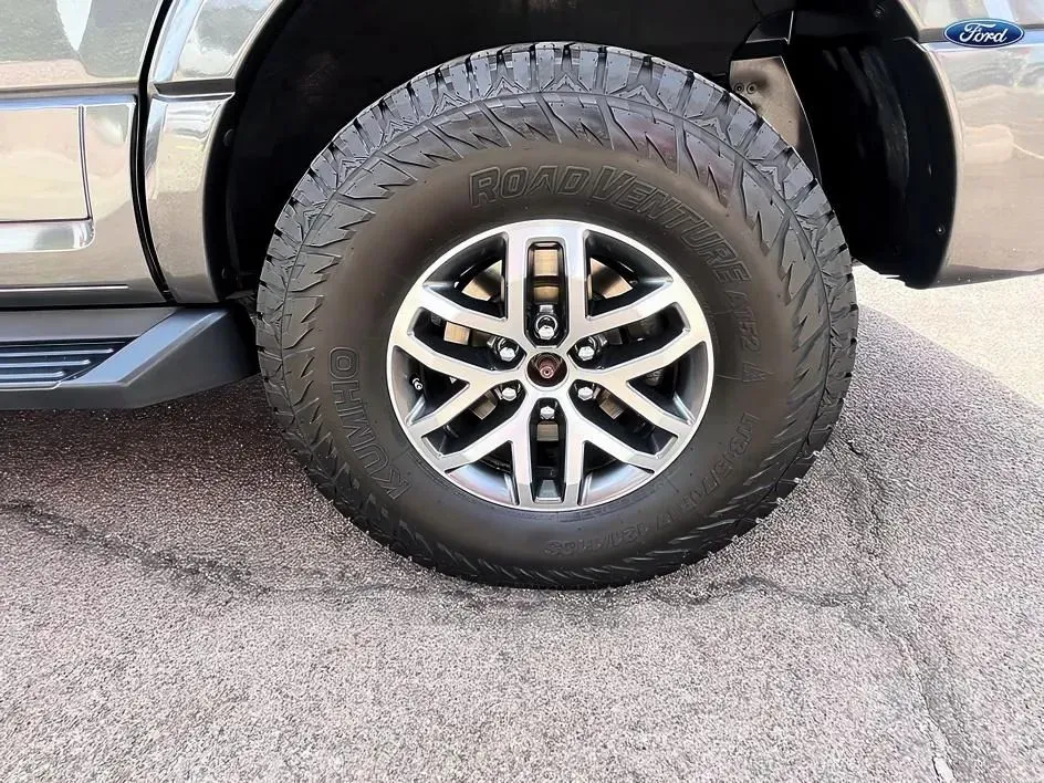 Ford Expedition photo 23