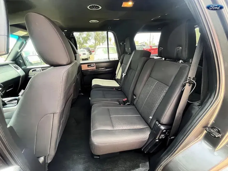 Ford Expedition photo 14