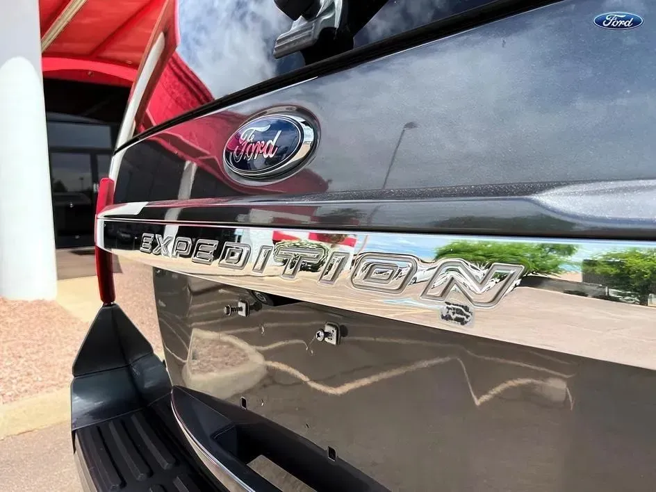 Ford Expedition photo 25