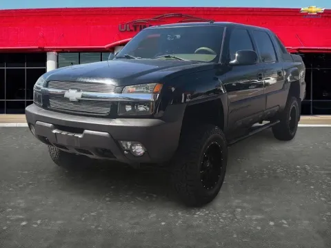 Another view of 2004 Chevrolet Avalanche 2500 Sport Utility Pickup 4D 5 1/4 ft for sale in Mesa, AZ at Ultimate Autos
