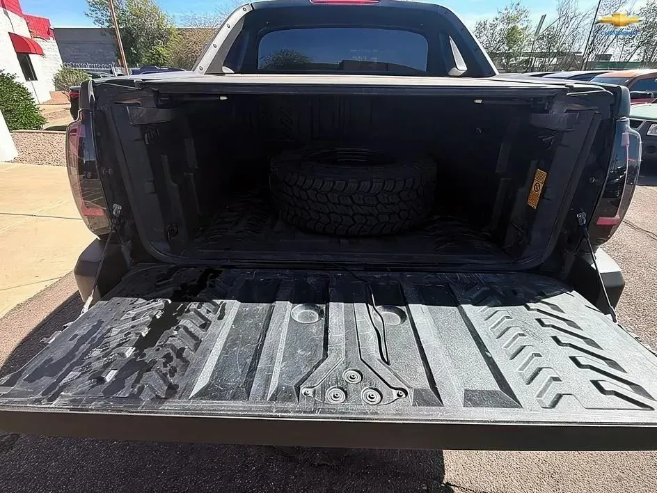 Chevrolet Avalanche photo 12
